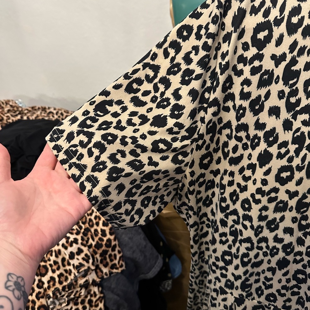 Buy me! Plus size leopard print dress - Picture 2 of 7
